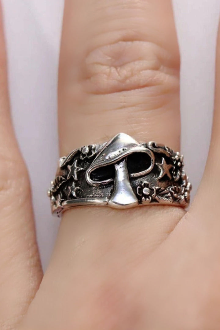Magic Mushroom & Star Decor Engraving Silver Chunky Ring